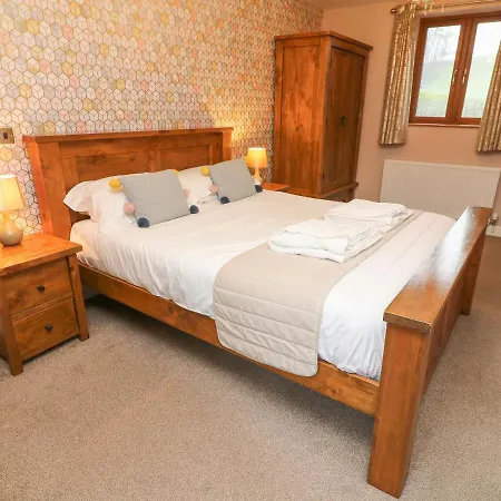 Dinny's Retreat *